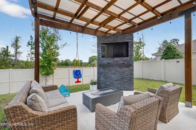 2889 WINDSOR LAKES Way, Green Cove Springs, FL 32043