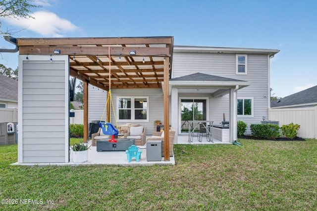 2889 WINDSOR LAKES Way, Green Cove Springs, FL 32043