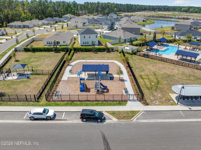 2889 WINDSOR LAKES Way, Green Cove Springs, FL 32043