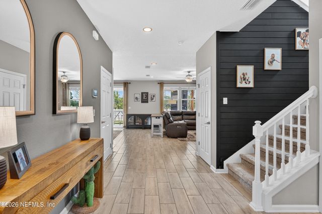 2889 WINDSOR LAKES Way, Green Cove Springs, FL 32043