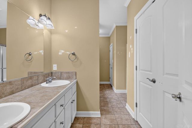 12008 Oak Valley Drive, Mabelvale, AR 72103