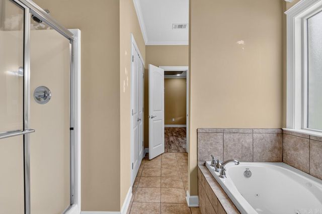 12008 Oak Valley Drive, Mabelvale, AR 72103