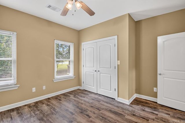 12008 Oak Valley Drive, Mabelvale, AR 72103
