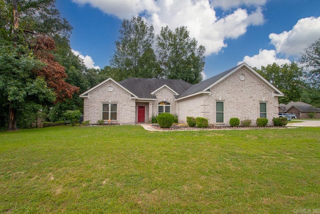 12008 Oak Valley Drive, Mabelvale, AR 72103