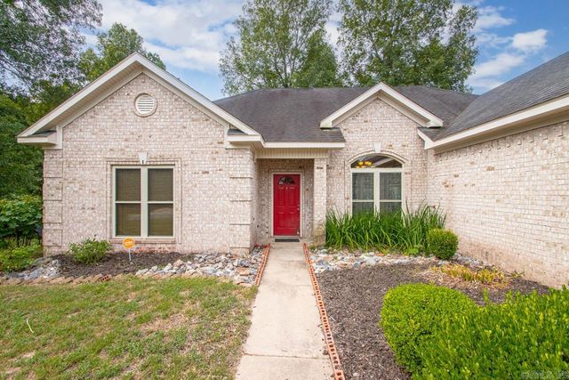 12008 Oak Valley Drive, Mabelvale, AR 72103