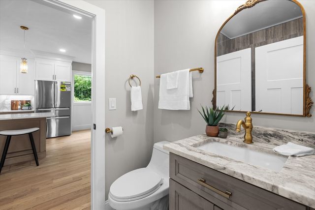 10 Falcon Drive, Shrewsbury, MA 01545