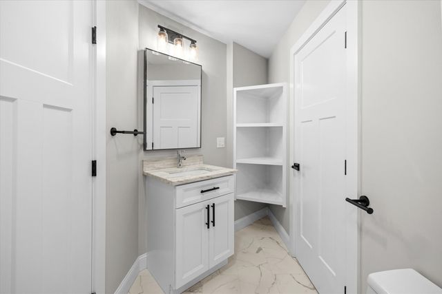 10 Falcon Drive, Shrewsbury, MA 01545