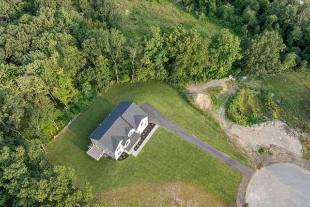 10 Falcon Drive, Shrewsbury, MA 01545