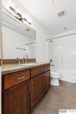 719 PACIFIC Street, Omaha, NE 68108