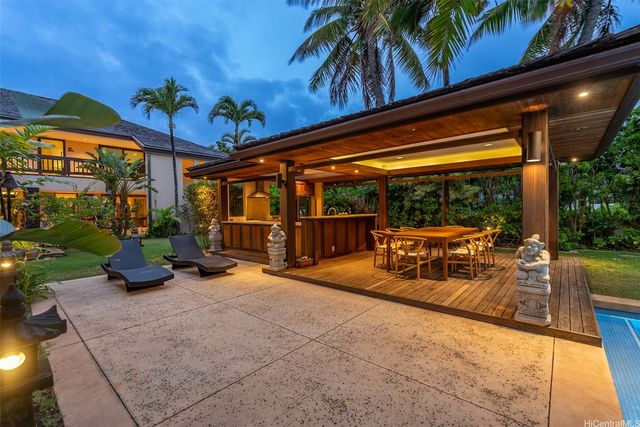 572C N Kalaheo Avenue, Kailua, HI 96734