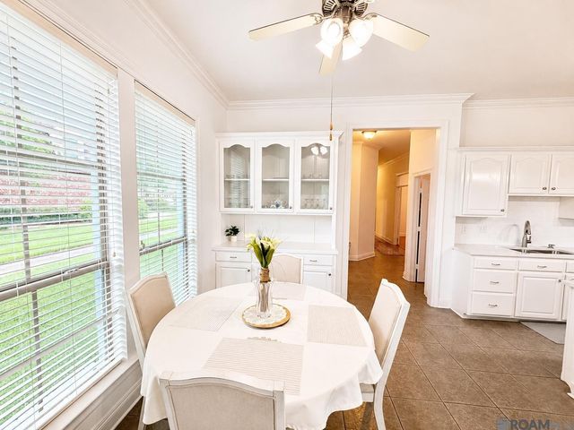 11001 Shoreline Dr, Baton Rouge, LA 70809