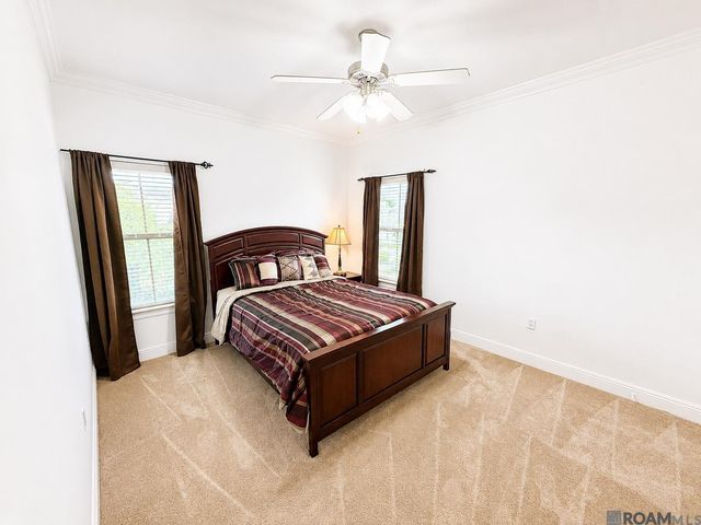 11001 Shoreline Dr, Baton Rouge, LA 70809