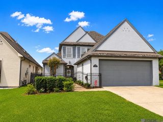 11001 Shoreline Dr, Baton Rouge, LA 70809