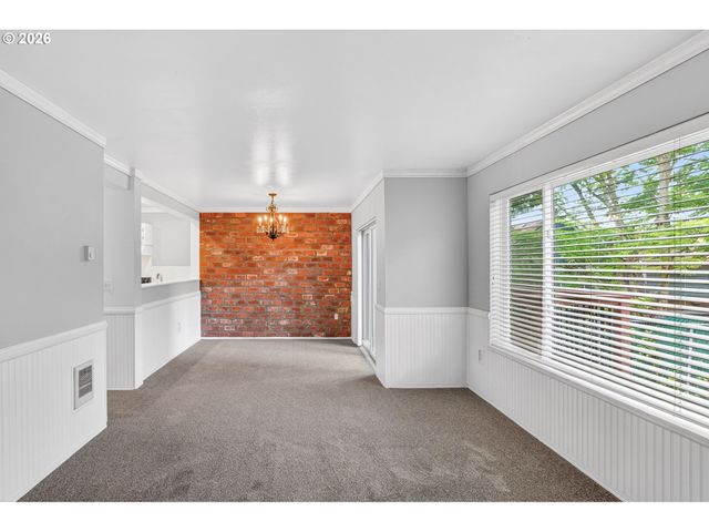 7149 Sw SAGERT St 102, Tualatin, OR 97062