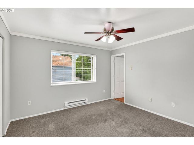 7149 Sw SAGERT St 102, Tualatin, OR 97062