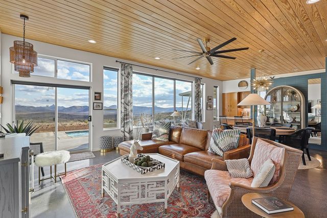 110 High Lonesome, Alpine, TX 79830