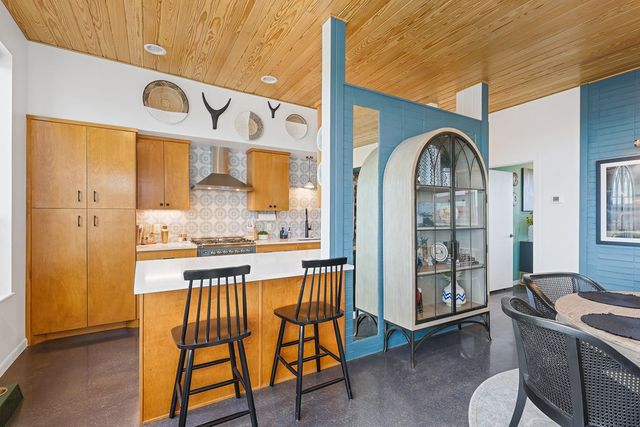 110 High Lonesome, Alpine, TX 79830