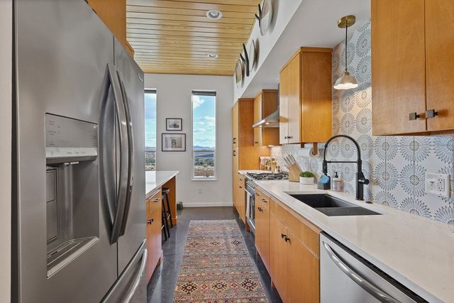 110 High Lonesome, Alpine, TX 79830