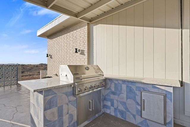 110 High Lonesome, Alpine, TX 79830