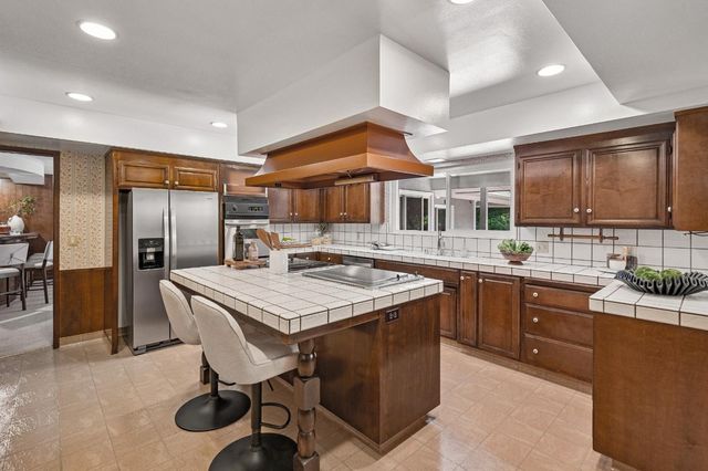 14744 Montalvo Road, Saratoga, CA 95070