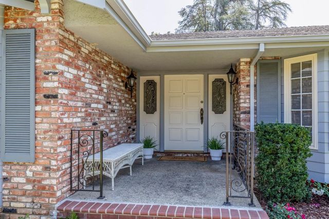 14744 Montalvo Road, Saratoga, CA 95070