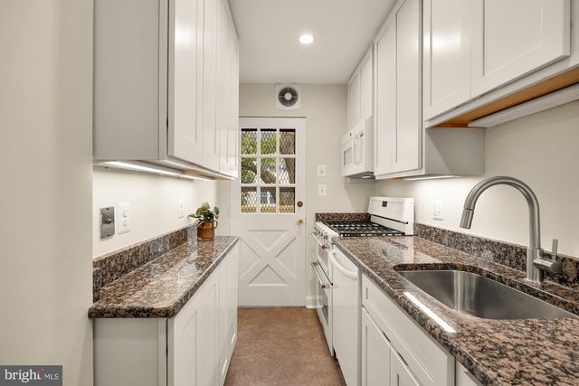 1343 IVES PL SE, Washington, DC 20003