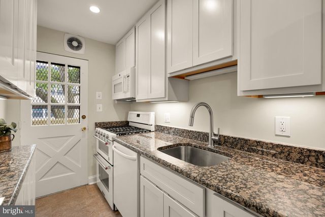 1343 IVES PL SE, Washington, DC 20003