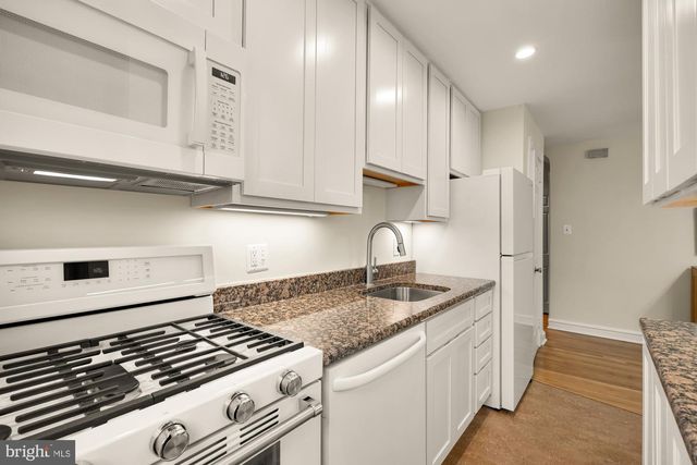1343 IVES PL SE, Washington, DC 20003