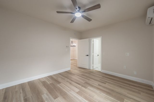 1416 E Myrtle Street, Fort Worth, TX 76104