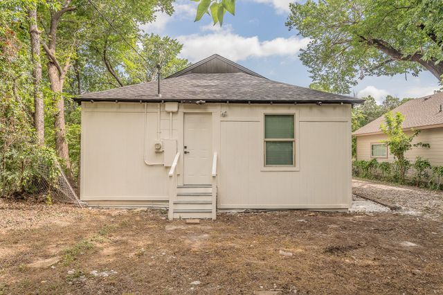 1416 E Myrtle Street, Fort Worth, TX 76104