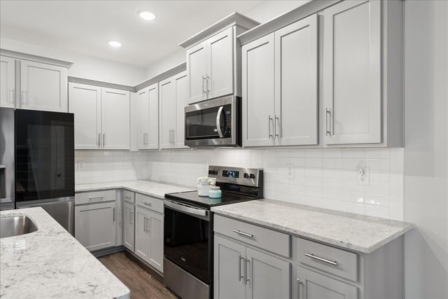 550 Twyla Dr, Lebanon, TN 37087