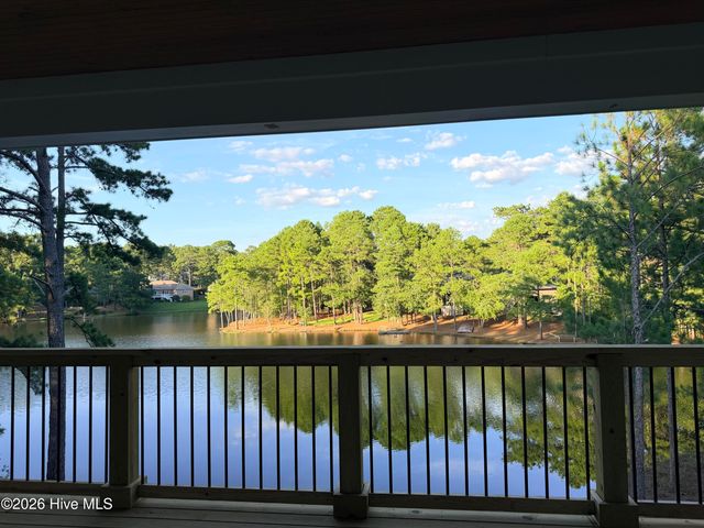 16 Overpeck Lane, Pinehurst, NC 28374