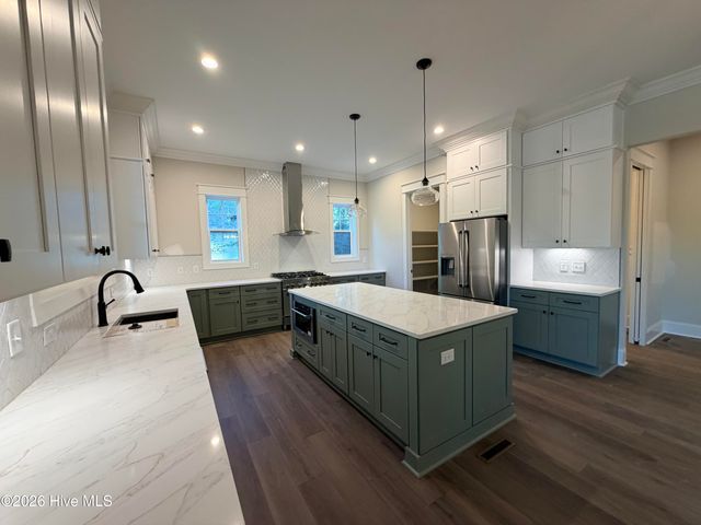 16 Overpeck Lane, Pinehurst, NC 28374