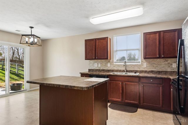 108 Wooded Ridge Drive, Amelia, OH 45102