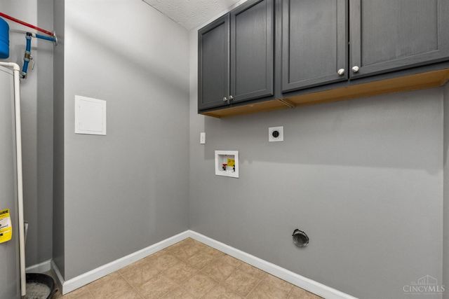 108 Wooded Ridge Drive, Amelia, OH 45102