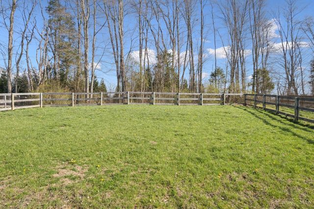 108 Wooded Ridge Drive, Amelia, OH 45102