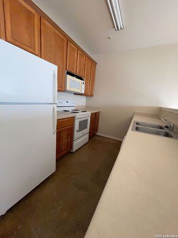 10815 Mathom Lndg Apt 1, Universal City, TX 78148