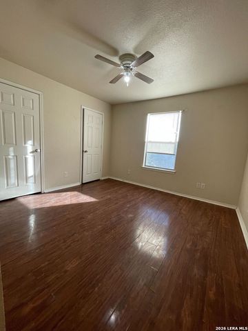 10815 Mathom Lndg Apt 1, Universal City, TX 78148