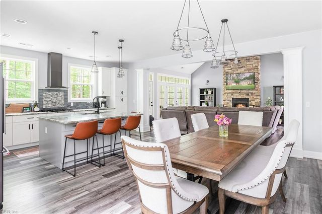 1400 Cypress Creek PW, Smithfield, VA 23430