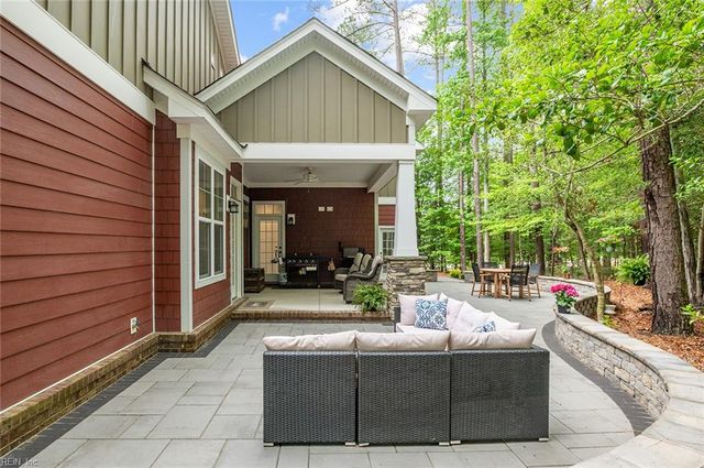 1400 Cypress Creek PW, Smithfield, VA 23430