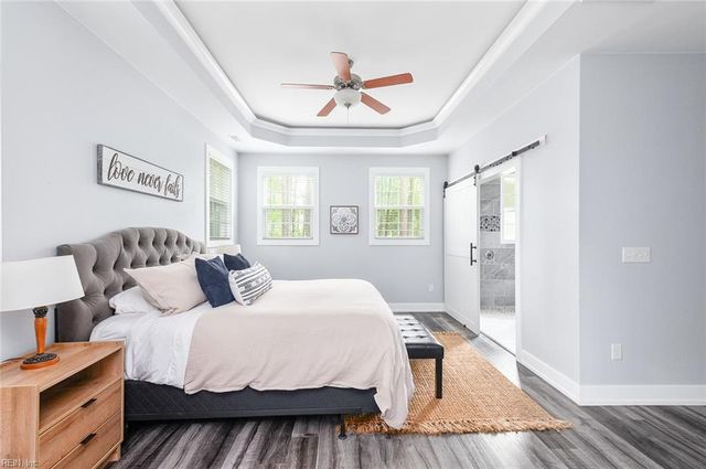1400 Cypress Creek PW, Smithfield, VA 23430