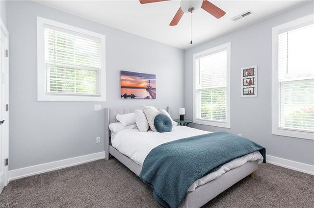 1400 Cypress Creek PW, Smithfield, VA 23430