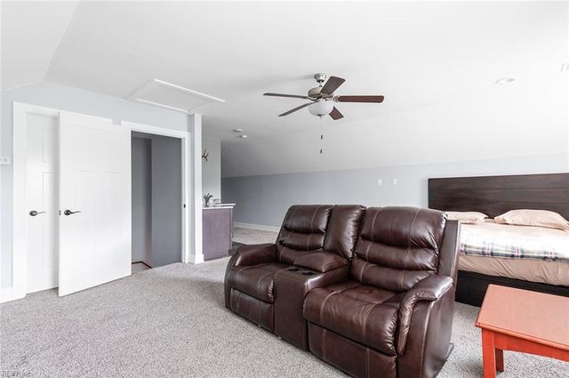 1400 Cypress Creek PW, Smithfield, VA 23430