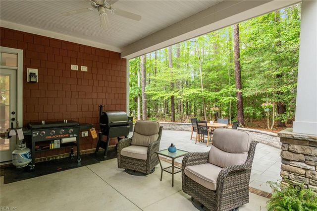 1400 Cypress Creek PW, Smithfield, VA 23430