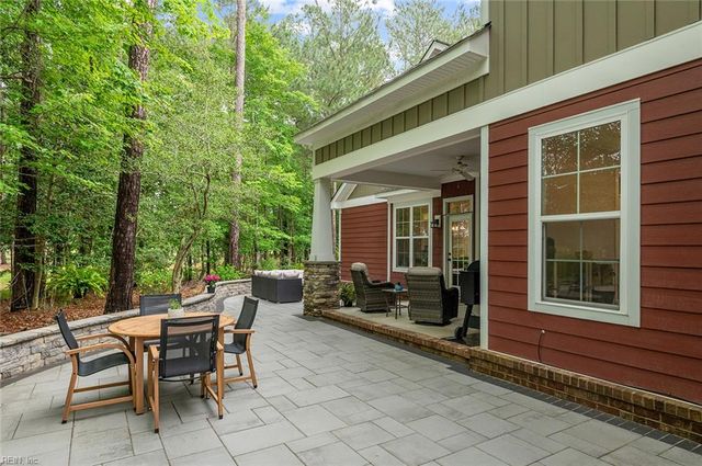 1400 Cypress Creek PW, Smithfield, VA 23430