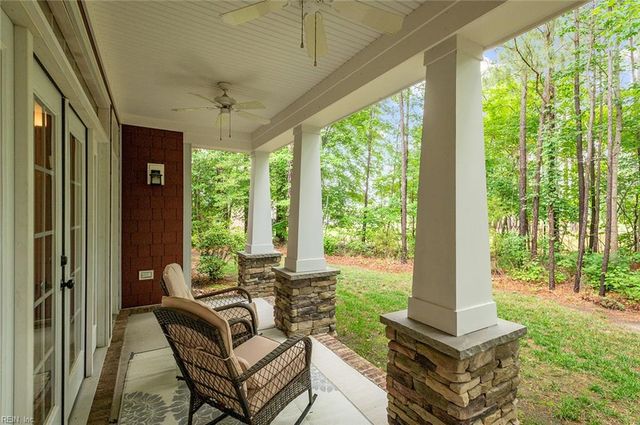 1400 Cypress Creek PW, Smithfield, VA 23430