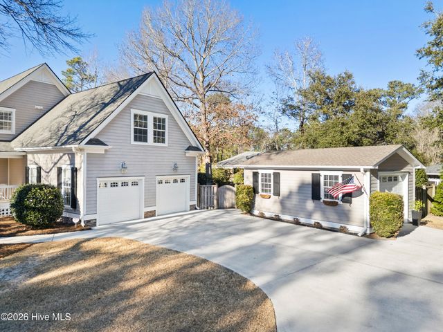 901 Johns Orchard Lane, Wilmington, NC 28411