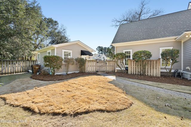 901 Johns Orchard Lane, Wilmington, NC 28411