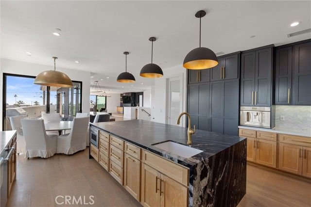 1504 Prospect Avenue, Hermosa Beach, CA 90254