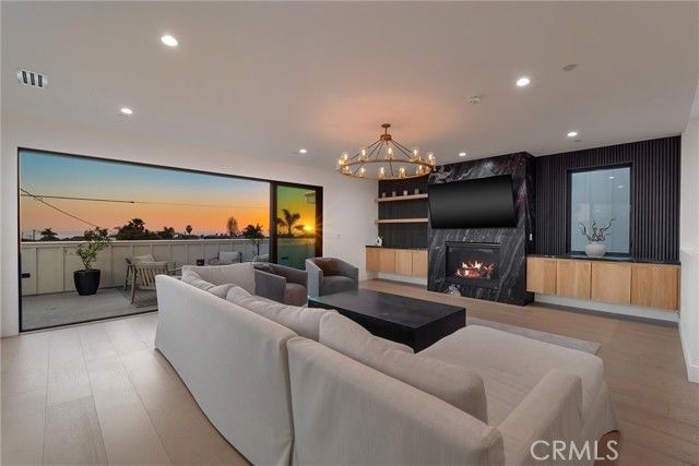 1504 Prospect Avenue, Hermosa Beach, CA 90254